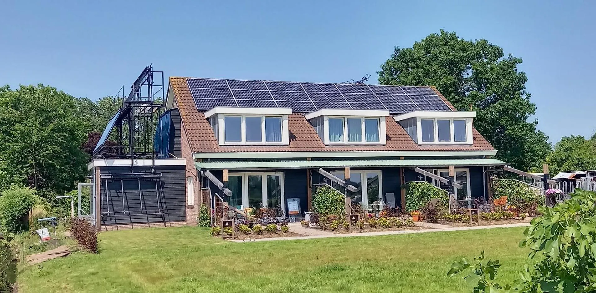 Huis Over De Dijk De Kwakel 0*,